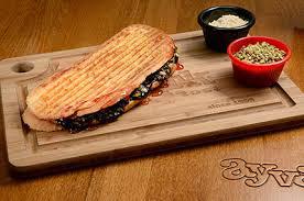 Çikolatalı ayvalık tost